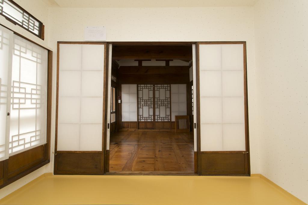 Nuri Hanok Guesthouse Seoul Exterior photo