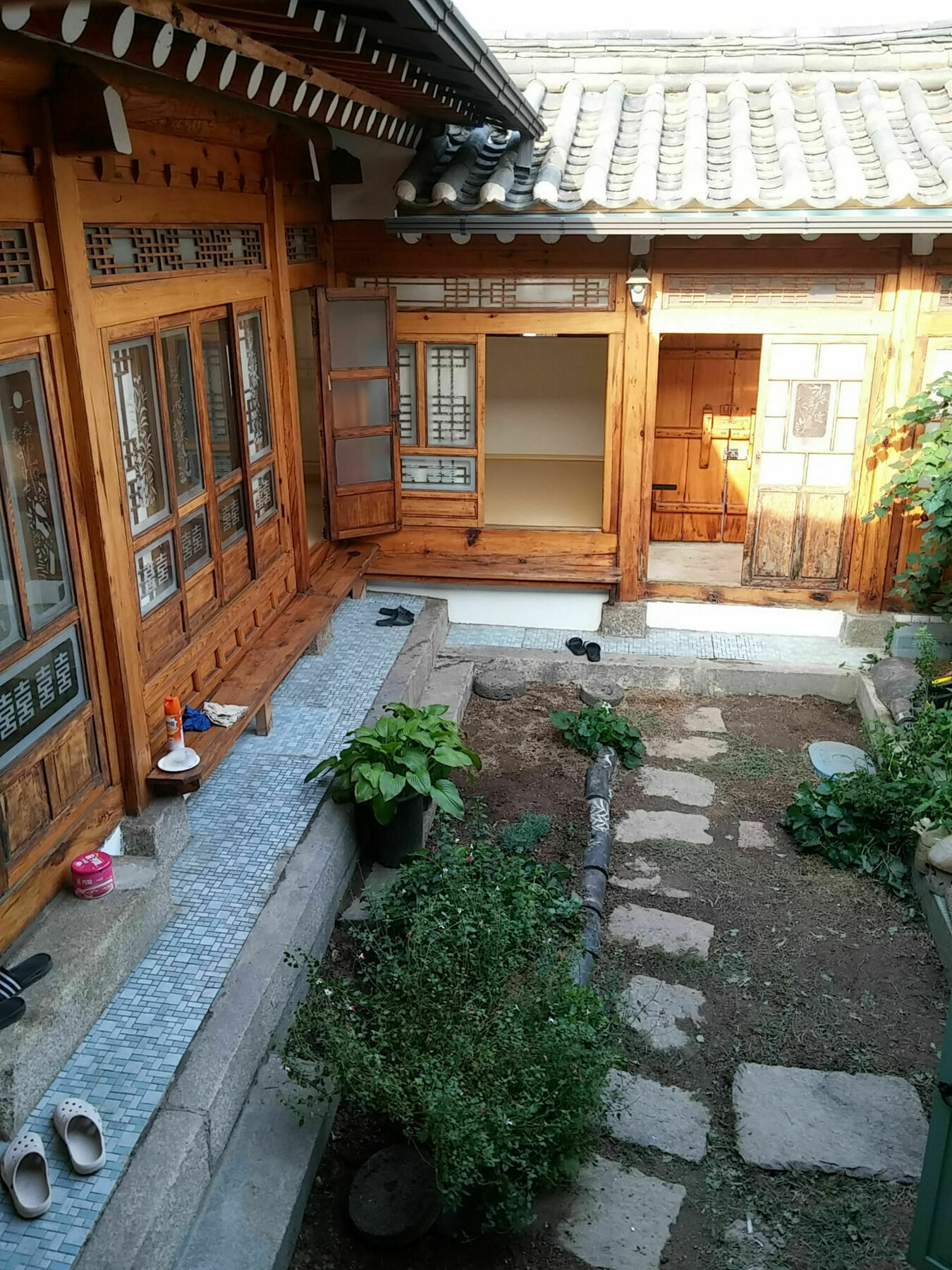 Nuri Hanok Guesthouse Seoul Exterior photo