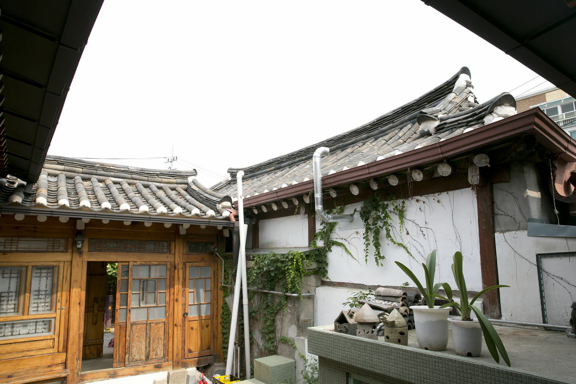 Nuri Hanok Guesthouse Seoul Exterior photo